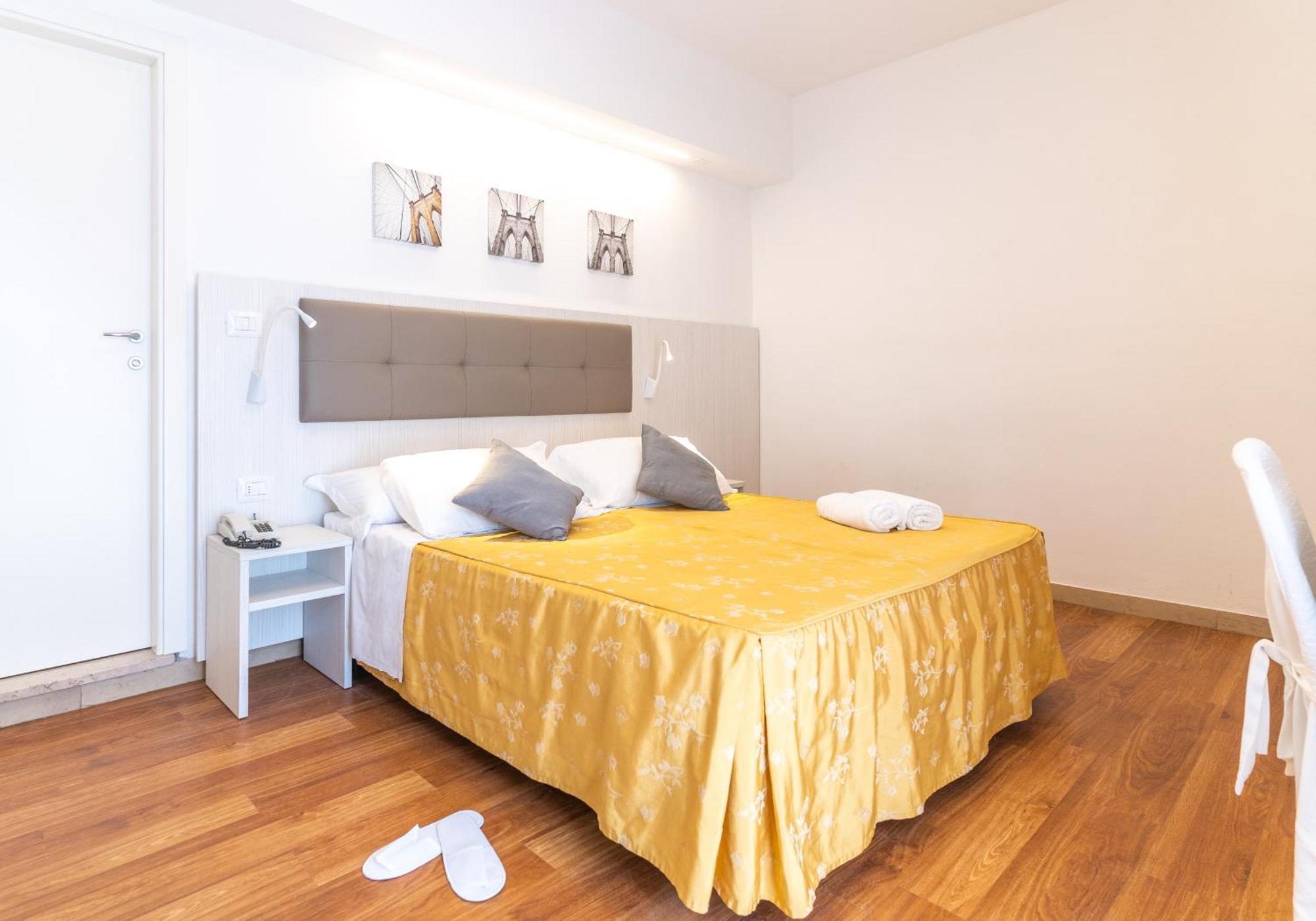 Hotel Dusseldorf Rimini Esterno foto